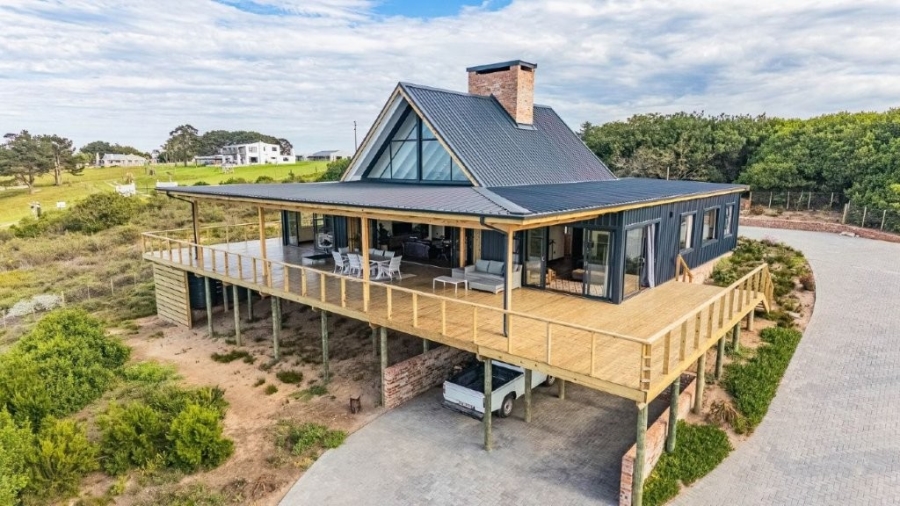 4 Bedroom Property for Sale in Hansmoeskraal A H Western Cape